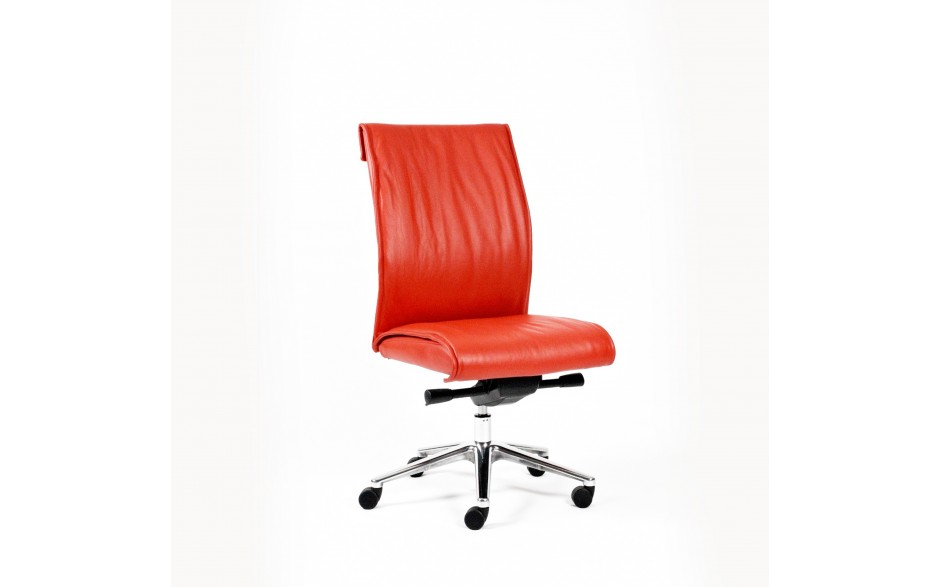 Slim Leather Executive Low Back