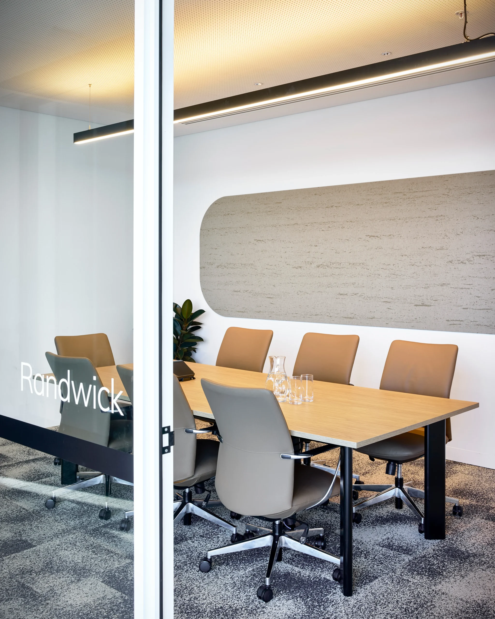 Director Mid Back Tan leather